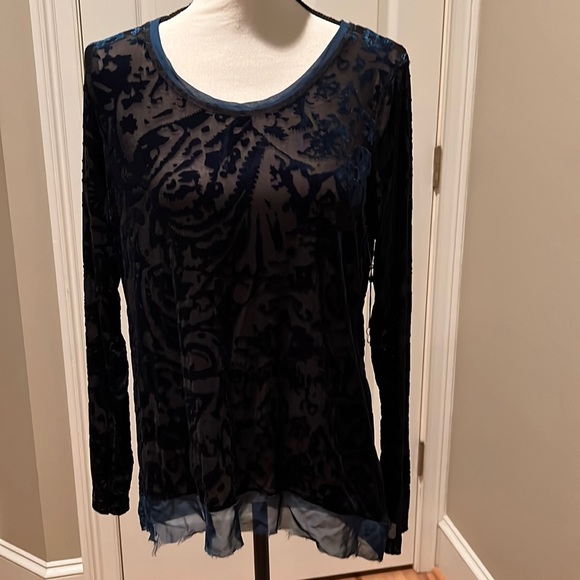 Simply Vera Vera Wang Tops - Simply Vera Wang Blouse